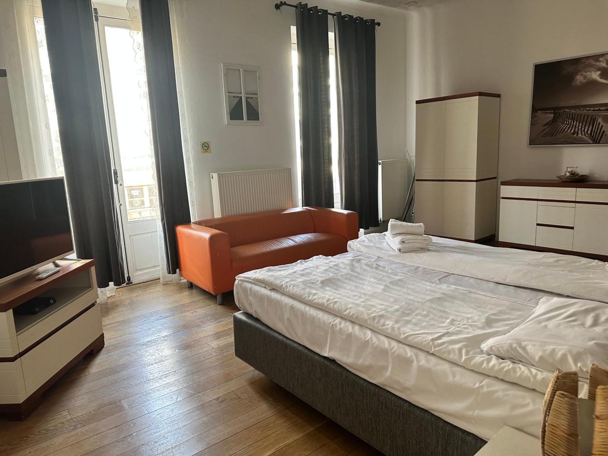 Residence Capitale Брюссель Экстерьер фото